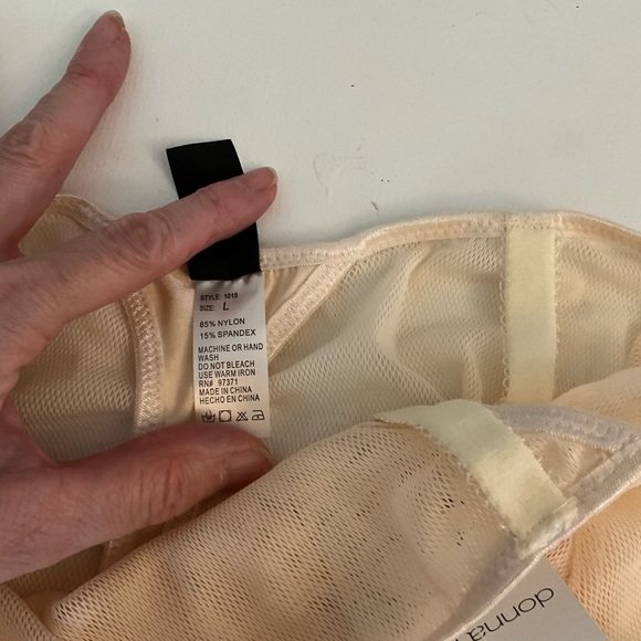 Chic Cream Women's Intimate Panties - Picture 6 of 6